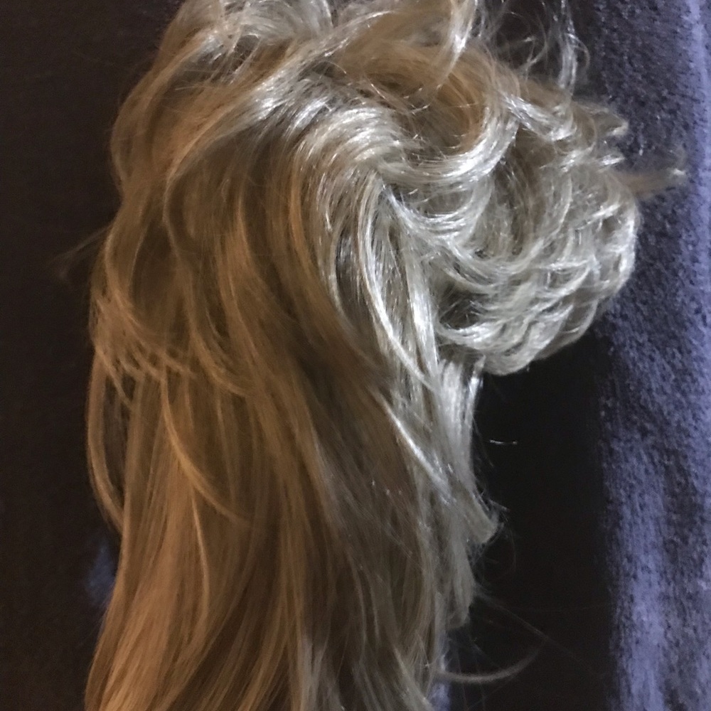 NEVER WORN. High quality, Blonde, synthetic wig